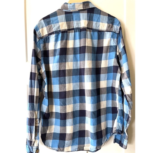 American Eagle Blue Checkered Button Down - M - Picture 2 of 3